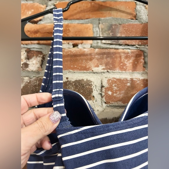 Niptuck Multi Fit Cup Navy Ruched Striped Swimsuit Size 8 - Picture 6 of 11